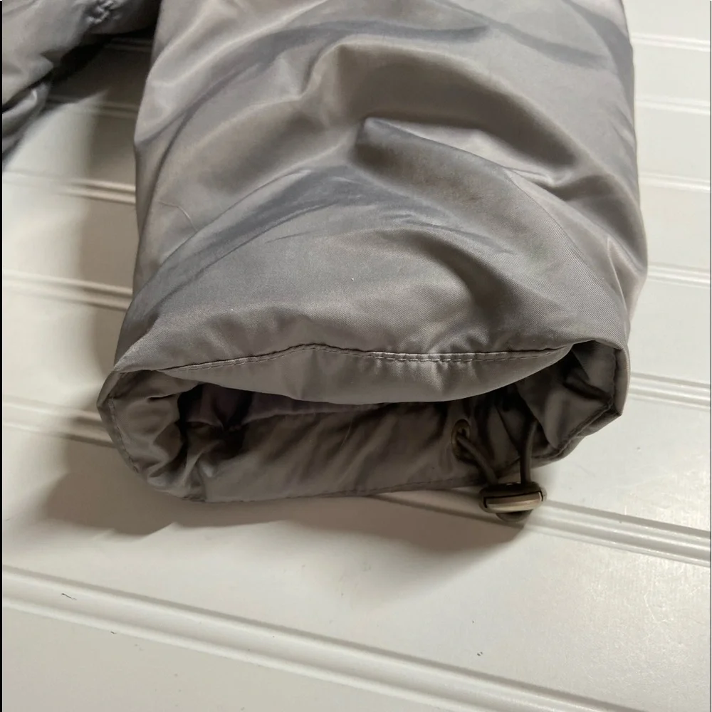 Kenneth Cole Reaction Ladies Size L Silver Gray Puffy Soft Comfy Jacket Exc Cond - Picture 5 of 9